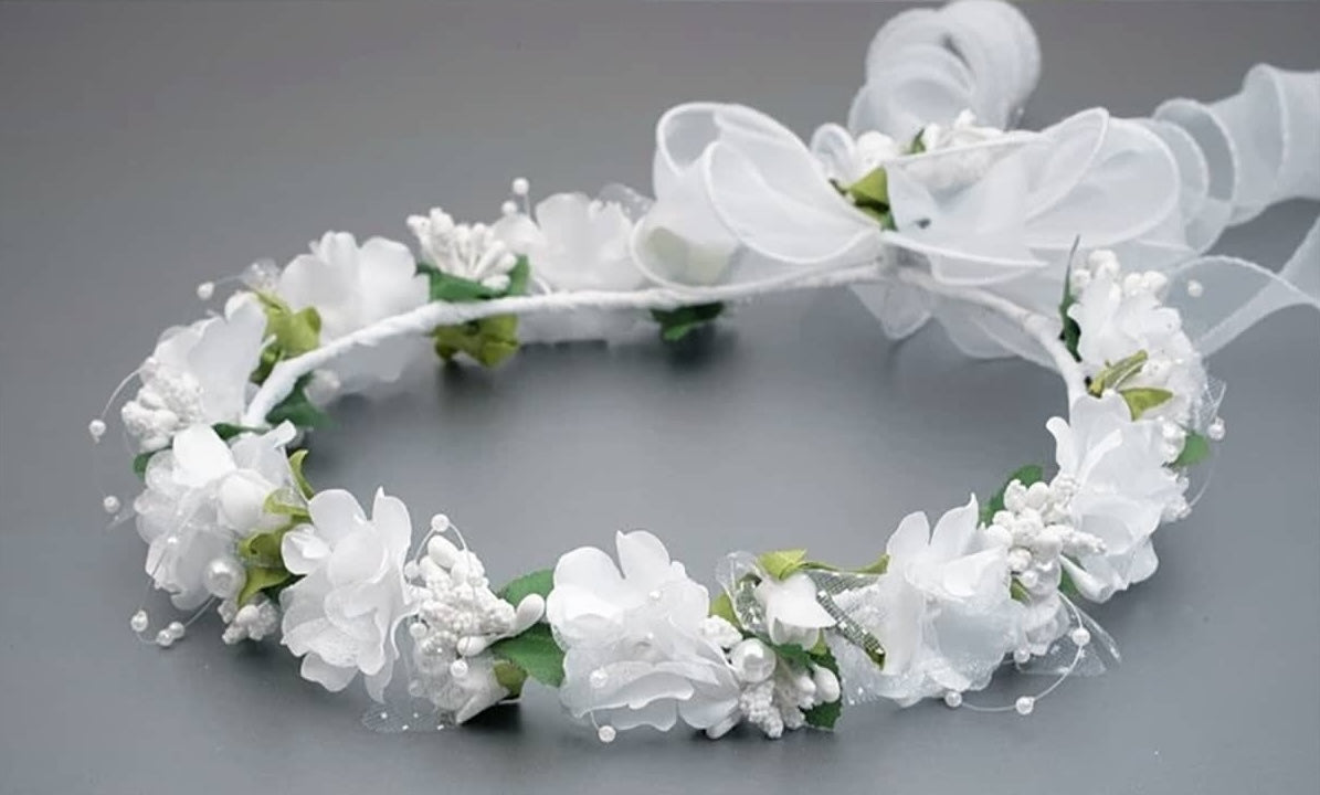 Kommunionkranz weiss - mit Blumen, grünen Blüten und Perlen