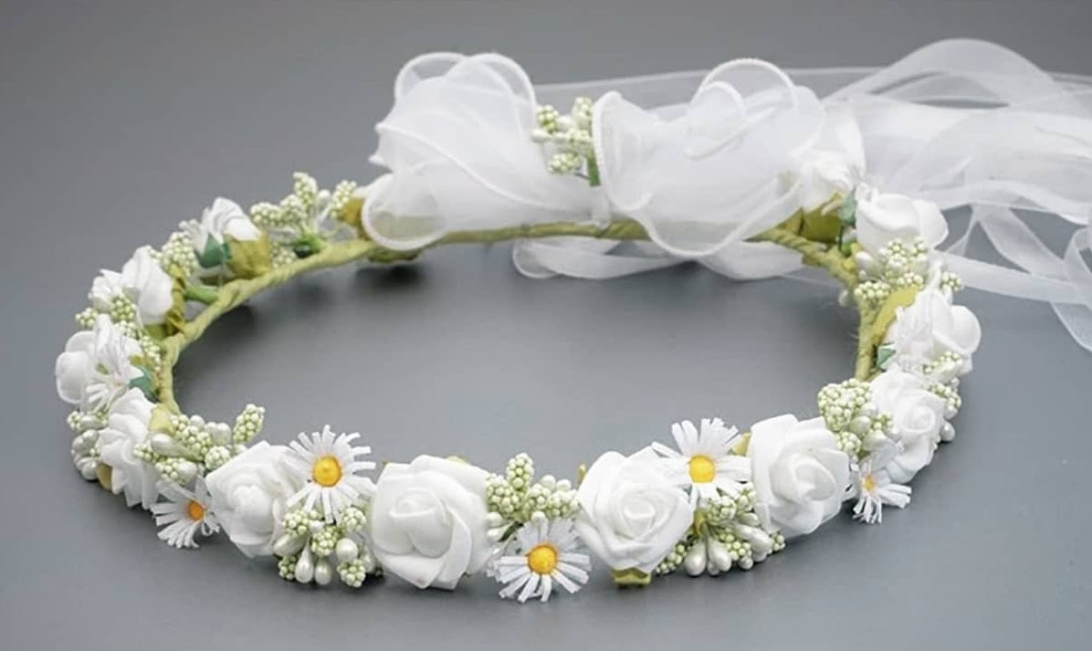 Kommunionkranz - Verziert mit weissen Blumen und Perlen