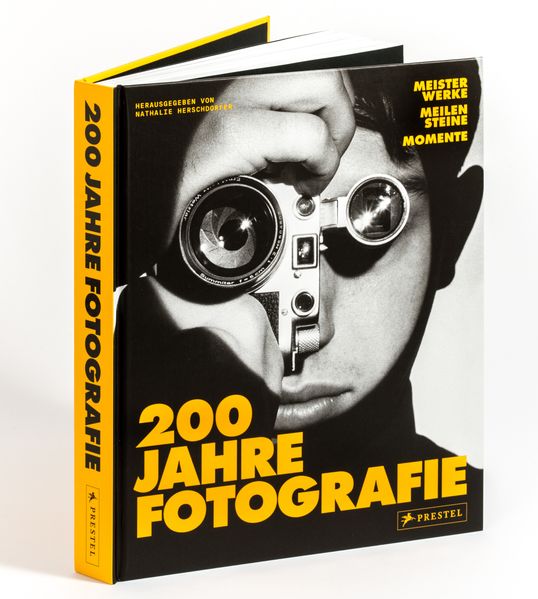 von Nathalie Herschdorfer: 200 Jahre Fotografie -  Kunst