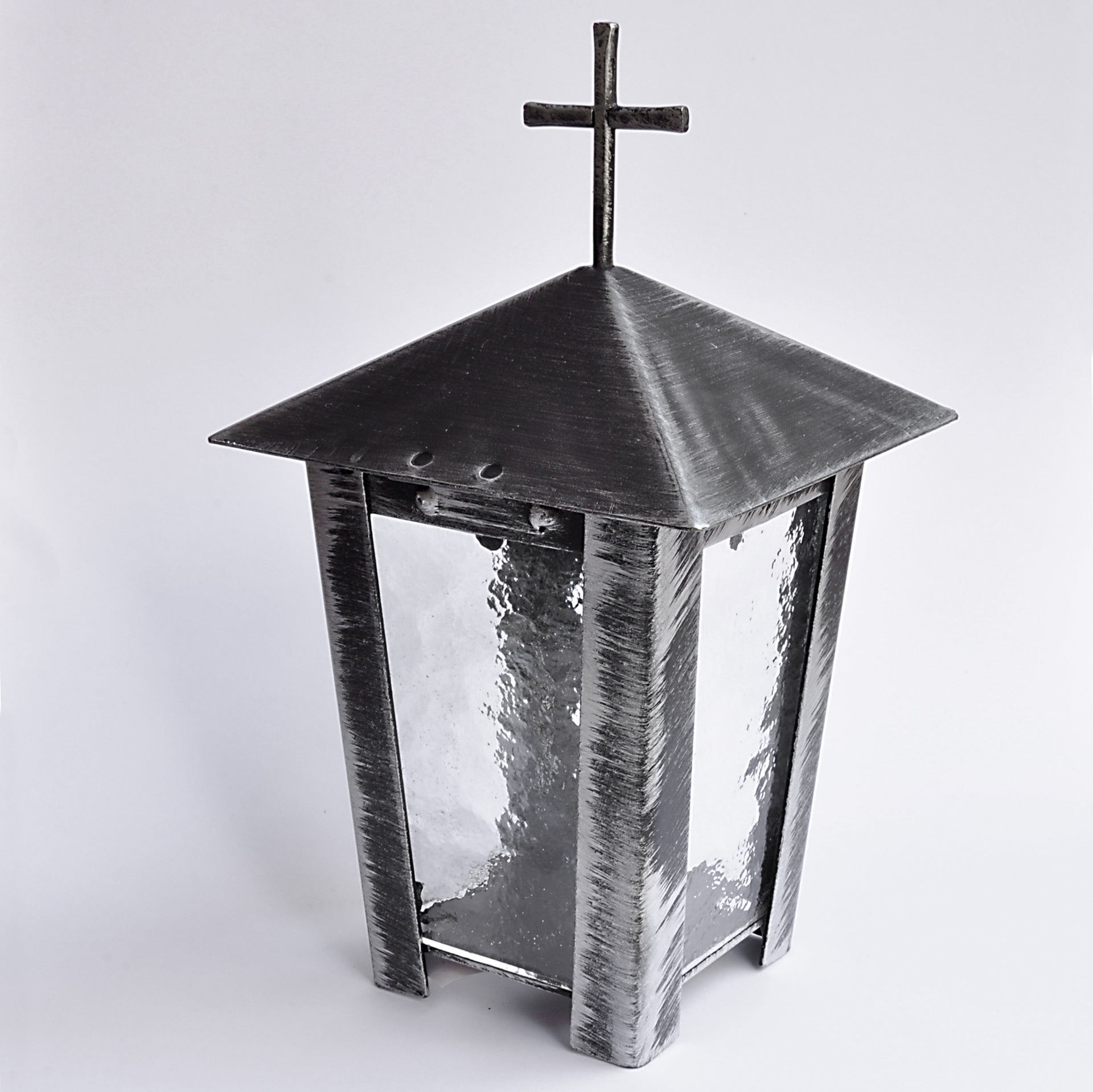 Grablampe 15 - Höhe 16 cm mit Kreuz