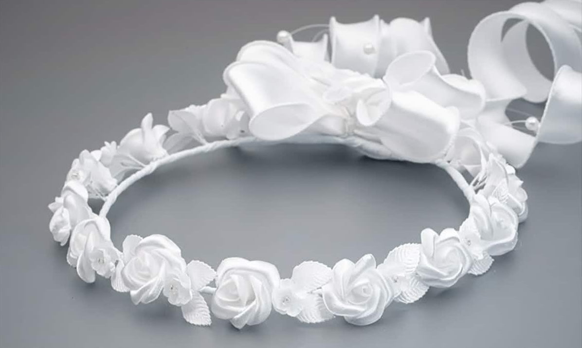 Kommunionkranz weiss - Verziert mit Blumen und Blättern